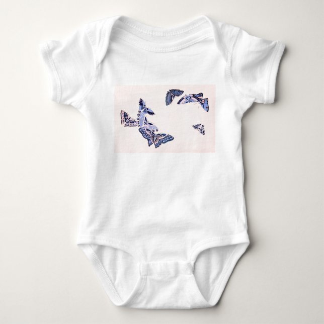 BABY BODYSUIT JAPANESE BUTTERFLIES AND CUSTOM NAME T SHIRT (Framsida)