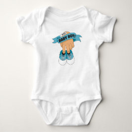 Baby Boy Skor Banner – En söt och klassisk välkoms T Shirt