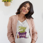Baby brinner Gravid T-Shirt<br><div class="desc">Roligtens halloween-tema babyduschens t-shirt-design med illustration av en kauldron med gröntens rök som kommer ut ur den med ljus och portioner runt.. I texten står det: "baby brinner"</div>