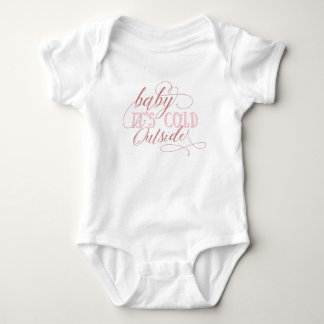 Baby Det är Kall utanför skriptcitattecken Baby-ju T Shirt