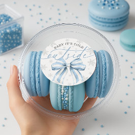 Baby Det är Kallet utanför Blå Bow Winter Baby Runt Klistermärke