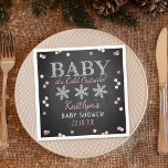 Baby Det är Kallet utanför Girls Winter Baby Pappersservett<br><div class="desc">Fira i stil med trendigets babyduschservar. Den här utformningen är enkel att anpassa med din speciella händelsetext och dina gäster blir glada när de ser dessa fantastiska servetter.</div>