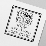 Baby Det är Kallet utanför Winter Helgdag Adress Självfärgande Stämpel<br><div class="desc">Sprid mysigt vinter cheer med detta vackra, självbelåtna frimärke. Med den ikoniska frasen "Baby, det är Kallet utanför" med snöflingor och en varm ullstuga, är detta frimärke perfekt för att anpassa helgdagskort, brev på vintern och presentmärkre. Lägg enkelt till din returadress i dina e-postmeddelanden och lägg till en liten bit...</div>