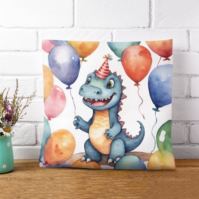 Baby Dinosaur Birthday Kudde (Skapare uppladdad)