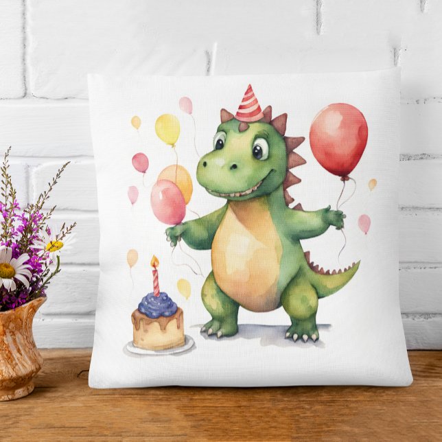 Baby Dinosaur Girls Birthday Kudde (Skapare uppladdad)