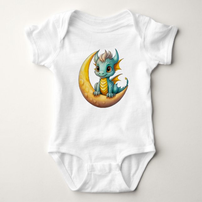 Baby Dragon on the Moon – Fantasy Design for Littl T Shirt (Framsida)