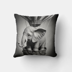 Baby Elephant i en Luftballong Kudde