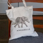 Baby Elephant Personlig Tote Bag för barn Tygkasse<br><div class="desc">Anpassa den här väskan för att skapa perfekten för ditt barns aktiviteter. Den gör också en underbar presentsäck som kan återanvändas om och om igen. Utformningen har min ursprungliga vattenfärgselefant. Kontakta mig om du behöver hjälp med att anpassa din beställning.</div>