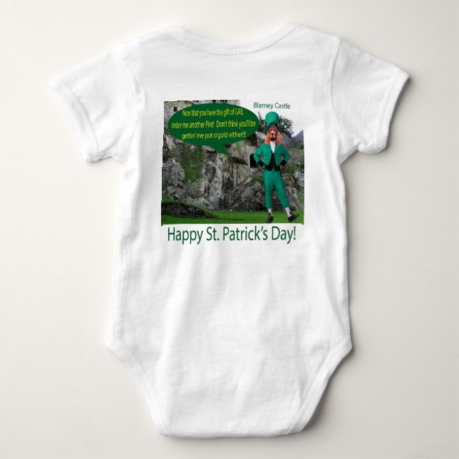 baby ett biet. Lycklig St. Patrick's Day. irish's T Shirt (Baksida)