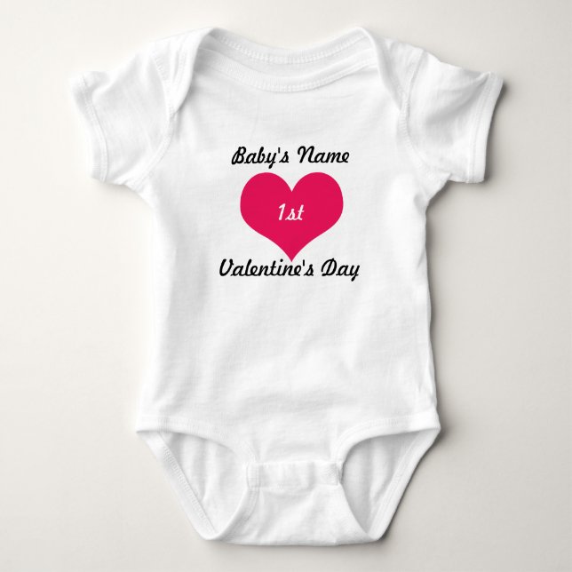 Baby First Valentines day Bodydräkt T-shirt (Framsida)