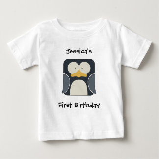 Baby förnamn och händelse med den gulliga tee