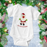 Baby Första jul Red Nose Santa T Shirt<br><div class="desc">Anpassa den här baby första julen en biet eller T-shirt med en söt,  rödnosad julbild med ditt barns namn. Formaterad text allt redo du behöver för att redigera i den enkla Zazzle-textredigeraren. Skapat med teckningar av Barry från psptubez.com</div>
