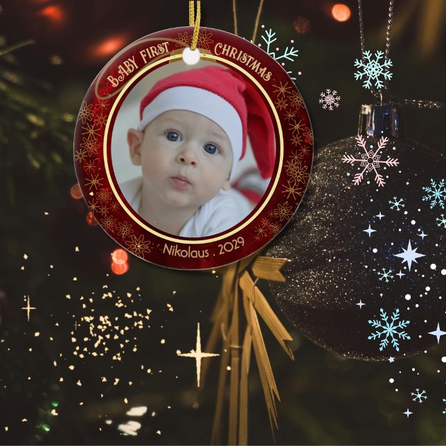 Baby Första julfoto Red 2 sid Julgransprydnad Keramik (Baby First Christmas Photo Red 2 sided Ceramic Ornament)