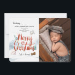 Baby första julfotoport julkort<br><div class="desc">Ett vackert sätt att presentera din nya ankomst vid jultider. (Personfoto skapat av mdjaff - www.freepik.com). (Vattenfärgsvektor skapat med rawpixel.com - www.freepik.com). Kortet är enkelt att anpassa med alternativ för ordalydelse, teckensnitt, färg och papper form. Inte exakt vad du är tittar för? Alla våra produkter kan vara designad anpassningsbar för...</div>