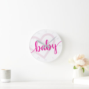 Baby Heart Shock rosa Magenta Flourt skript Rund Klocka