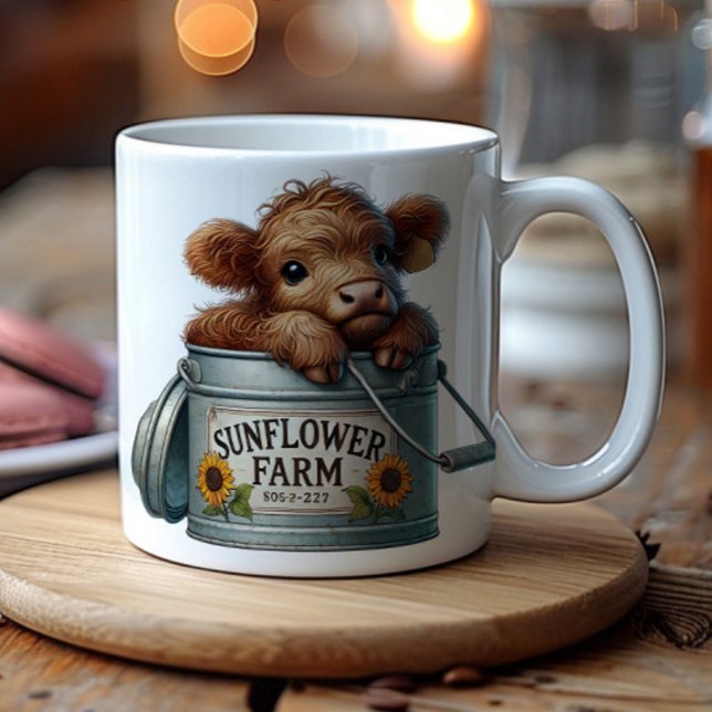Baby Highland Cow Solros Farm Kaffemugg (Baby Highland cow and sunflowers farm mug)