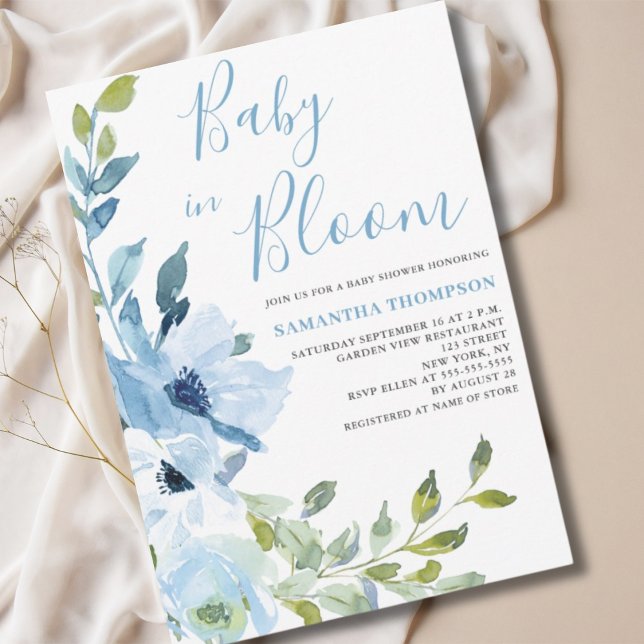 Baby i Blått Blommigt Babykläder Inbjudningar (Skapare uppladdad)