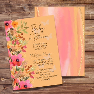 Baby i blommande fjäril, persikor och rosa blommor inbjudningar