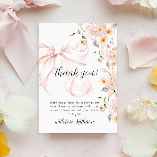 Baby i BLOMMMT-Rosa Bow Baby Shower-inbjudan Tack Kort (Skapare uppladdad)