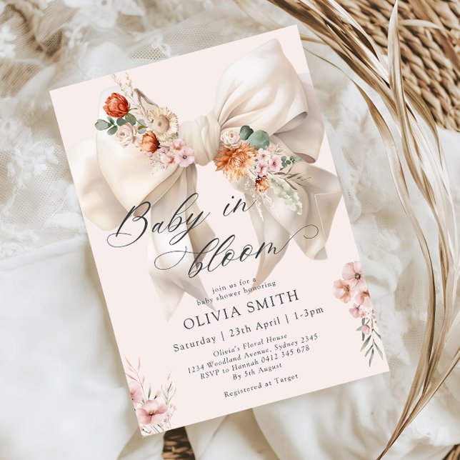 Baby i Bloom Bow Blommigt Baby Shower Inbjudningar (Skapare uppladdad)