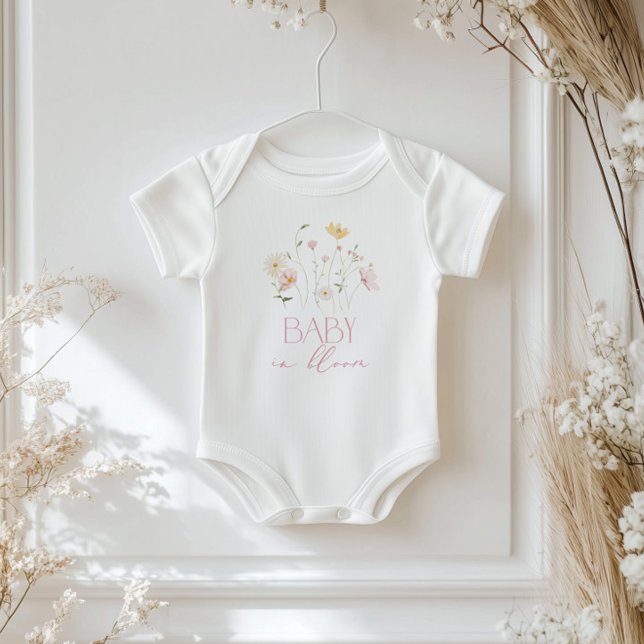 Baby i Bloom Rosa Wildblommor blommigt T Shirt (Skapare uppladdad)