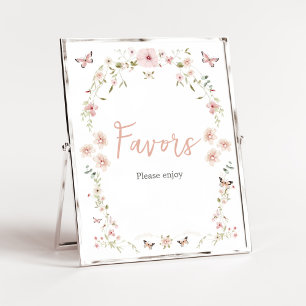Baby i favoritfavoriter för blommor i blomman poster