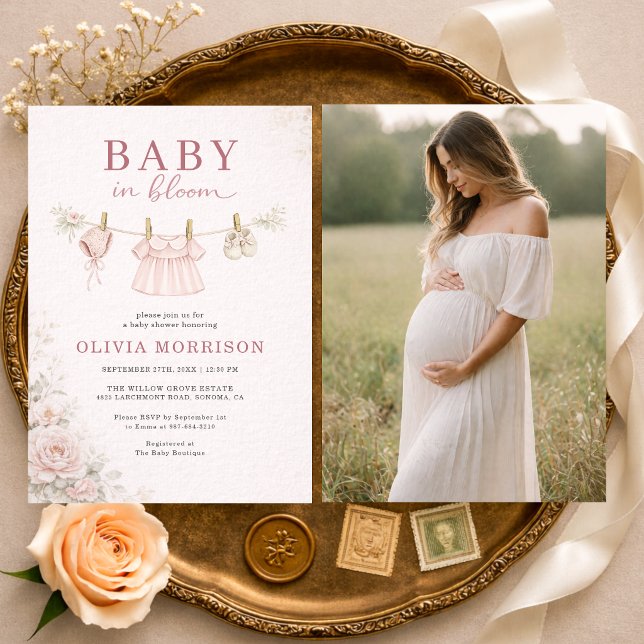 Baby in Bloom Pink Clothesline Photo Baby Shower Inbjudningar (Skapare uppladdad)