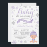 Baby Kallet utanför Winter Girl Baby Shower Inbjudningar<br><div class="desc">Baby Kallet utanför Winter Girl Baby Shower-inbjudan. Bjud in för barn. Winter Helgdag Baby Shower Inbjudan. Lila och Grått Snöflingor. Vit bakgrund. Om du vill göra ytterligare anpassningar klickar du på knappen "Anpassa" och användor verktyg som är utformat för att ändra mallen.</div>