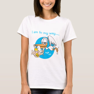 Baby kommer Kvinnos Moderskap T-Shirt