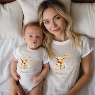 Baby Matchar Highland VårFörstaMorsdagTillsammans T Shirt