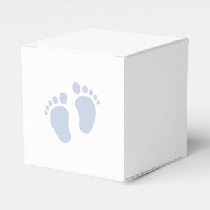 Baby med hjärtfelfotspårfavören boxas den poj presentaskar
