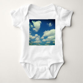 Baby moln på blå himmel t shirt