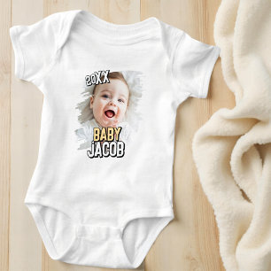 Baby Namn Modern Simple Grunge Anpassningsbar Baby T Shirt