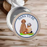 Baby och Hund Baskeball Baby Shower Nana ska vara Knapp<br><div class="desc">Brun och blå personlig-pojkens Nana som ska bli knapp med pojke sitta bredvid en hund med ett basebolltema.</div>