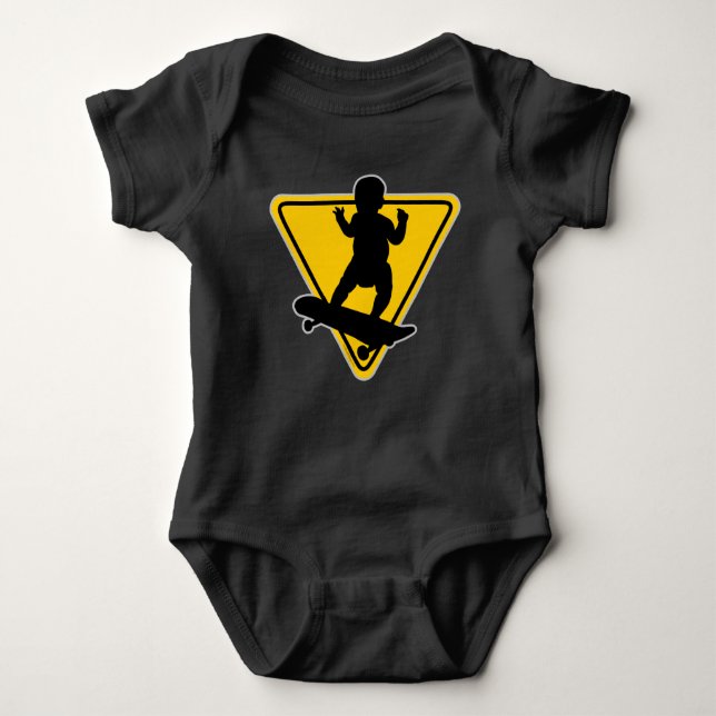 Baby on (Skate Board) Moderskap T-Shirt (Framsida)