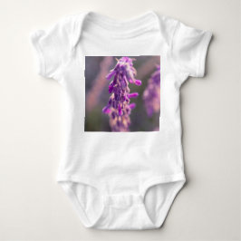 Baby Onsie för lilor för konstlavendelblomma Tee Shirt