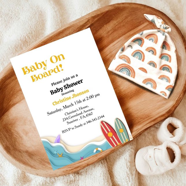 Baby på strandduschen på strandbänken inbjudningar (Skapare uppladdad)