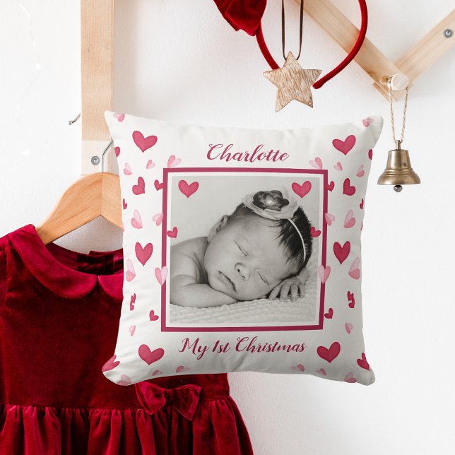 Baby Photo, första julen, Namn, Hearts Kudde (Baby Photo, First Christmas, Name, Hearts Throw Pillow)