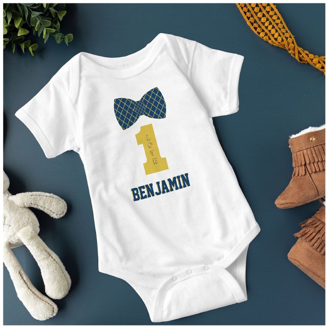 Baby pojke namn En kärlek klämskärm blå  T Shirt (Skapare uppladdad)
