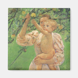 Baby Reaching for an Apple av Mary Cassatt Magnet
