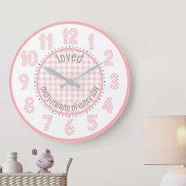 Baby Rosa Gingham Polka Dot Numbers Nursery Clock Stor Klocka