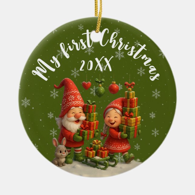 Baby’s First Christmas Green - Cute Holiday Gnomes Julgransprydnad Keramik (Framsidan)