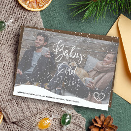 Baby:s Kall utanför snö övertäckt hälsning Julkort