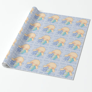 Baby Shower-pojke som omsluter papper Presentpapper