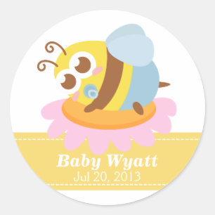 Baby Shower: Sött litet bi som vilar på blomma Runt Klistermärke