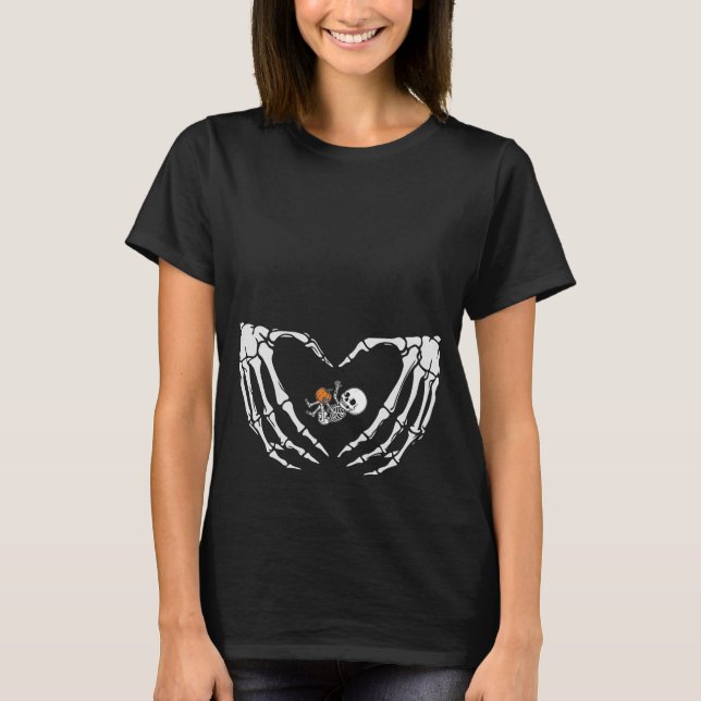 Baby Skeleton Heart Hand Halloween X Gravid T Shirt (Framsida)
