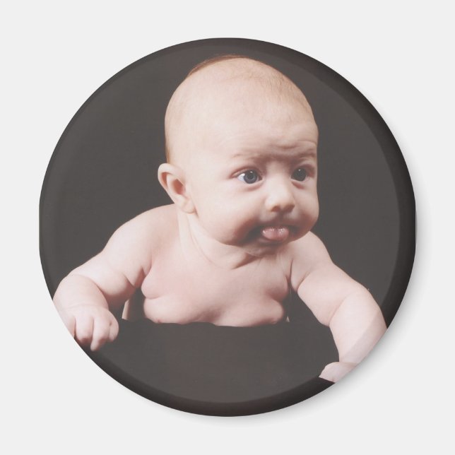 Baby Stickar ut tunga Magnet (Framsidan)