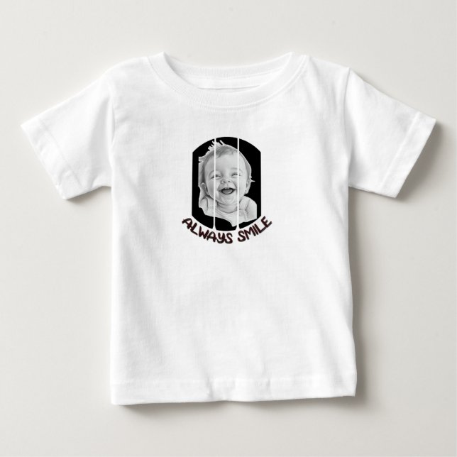 Baby T-shirt-design T Shirt (Framsida)