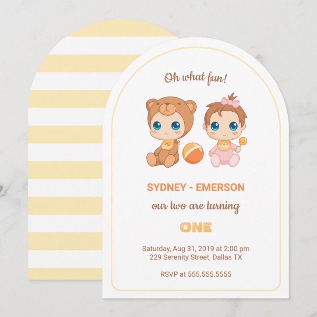 Baby Twillingar First Birthday Girl Bear Jumpdress Inbjudningar (Fram/baksida)
