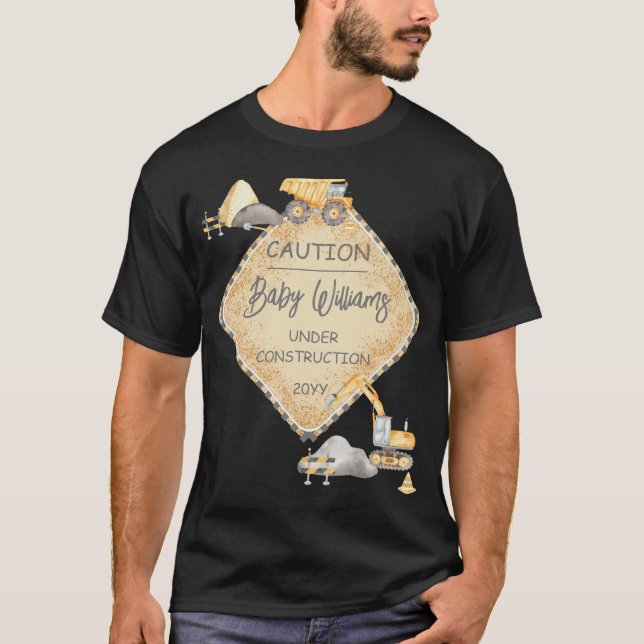 Baby under uppbyggnad Lastbil Boy Baby Shower T Shirt (Framsida)